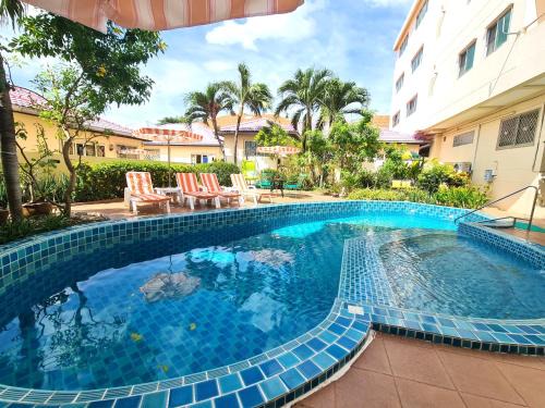 Jomtien Apartment | BUTTERFLY GARDEN BOUTIQUE RESIDENCES by Frasier, A Lifestyle Destination Apt and Villas 1 to 3 Bedroom units, 2 Full Bathrooms, Rain shower, Spa bath, Complete kitchen, Staff 24-7,Fast fiber optic WIFI, 55" SMART TV's, Free BBQ,