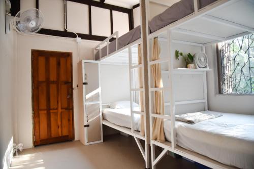 Ranong Hostel | CoCoCo