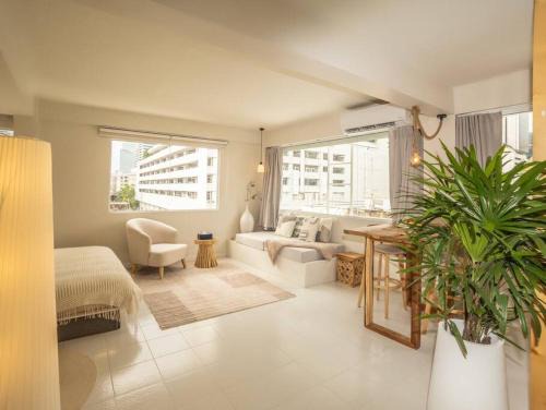 Silom Apartment | Cozy studio room - 2 guests in the heart of Silom - 6B