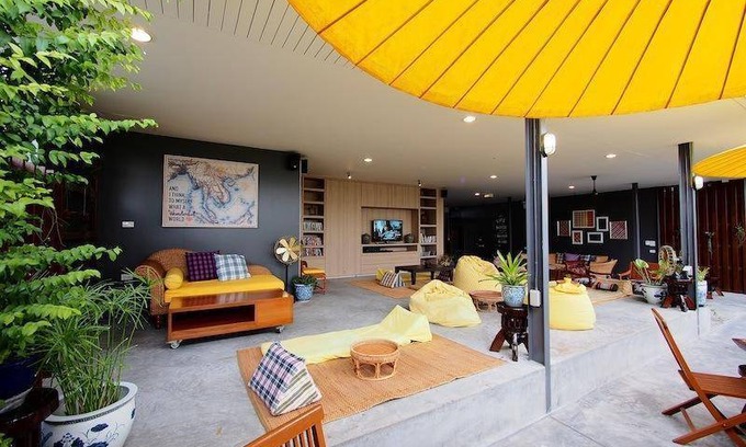 Thung Maha Mek Hostel | Hostel ∙ 8 guests