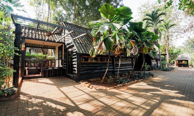 Thong Pha Phum Hotel | Hotel ∙ 4 guests