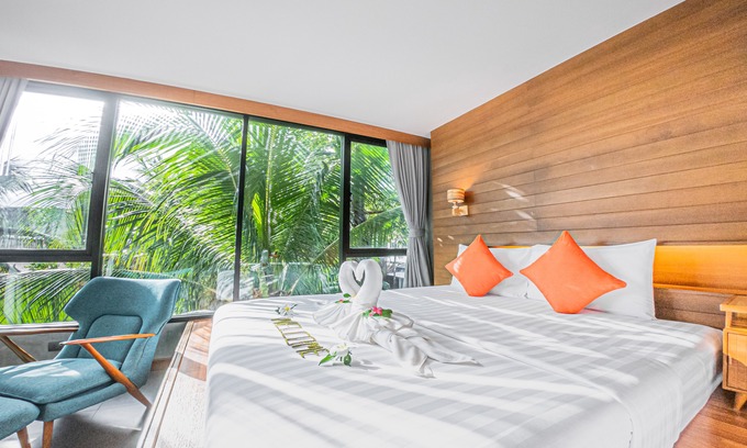 Chaweng City Center Hotel | J4 Samui Hotel by Chaweng Garden Group (SHA Plus+)
