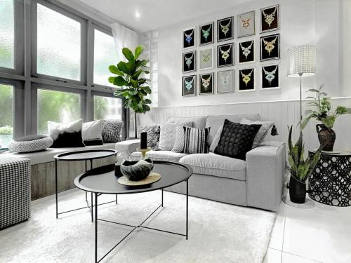 Phra Khanong Nuea House | KIT-TI's Art Home in Sukhumvit