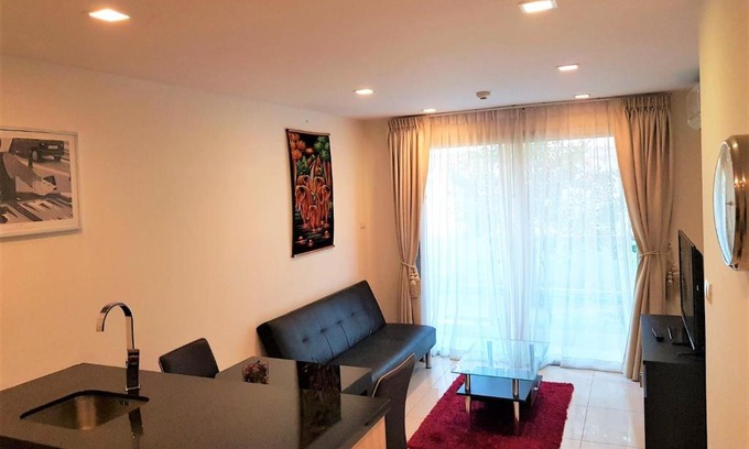 Jomtien House | Laguna Bay 1 Pattaya modern 1 bedroom apartment