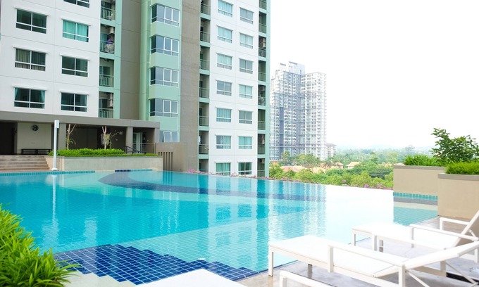 Na Kluea Apartment | Lumpini Jomtien Seaview High Floor