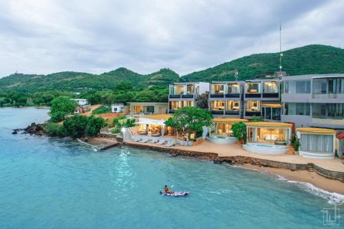 Koh Lan House | Madusea Grand Villa มาดูซี แกรนด์ วิลล่า
