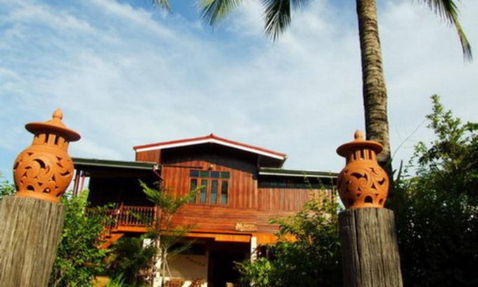 Thani House | Motel ∙ 8 guests