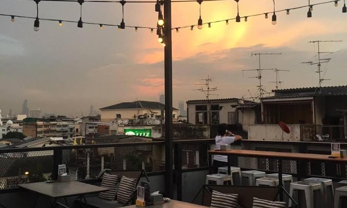 Ramkhamhaeng House | sbaidee bangkok hostel