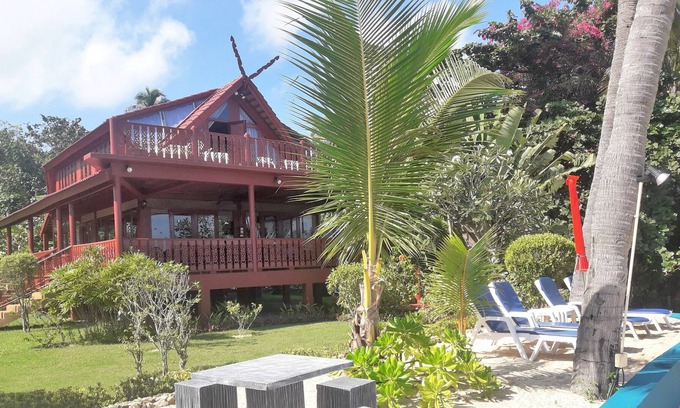 Bang Po Villa | Spacious Villa Directly On Beach, Fully Air Conditioned, Wifi, Sleeps Seven