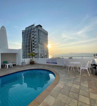 Pratumnak Hill Apartment | Studio 24 sqm near beach monthly rent