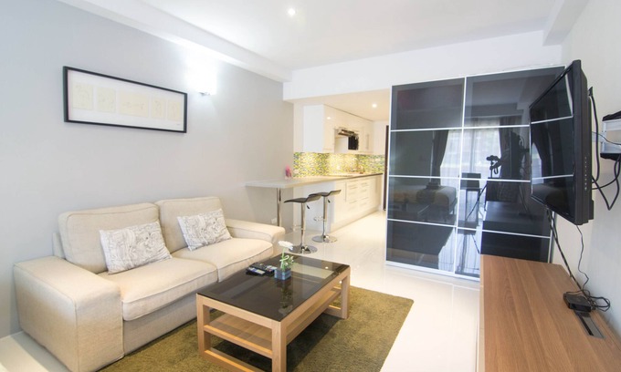 Bophut Apartment | Super-clean Studio 34 sqm at Replay Residence near beach