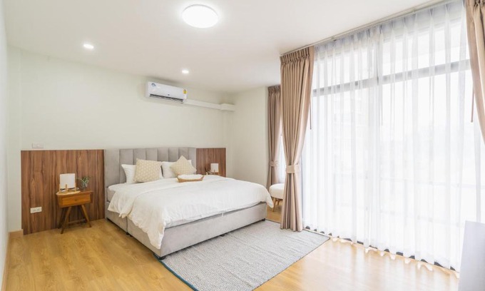 Lamphun Apartment | The B Hostel
