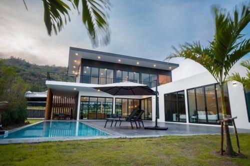 Khao Tao Villa | Villa ∙ 5 bedrooms ∙ 15 guests