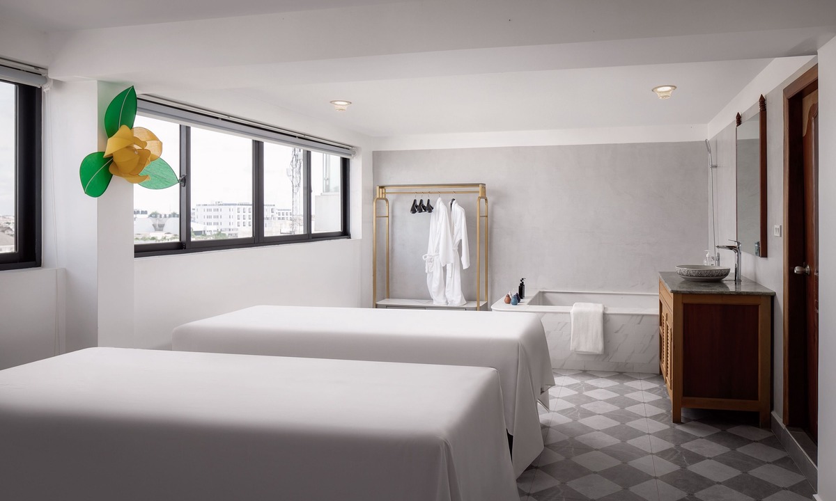 Downtown Siem Reap Hotel | Two Seasons Siem Reap Hotel