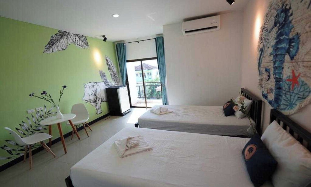 Patong Hotel | RQ Phuket Patong Beach by Collection O