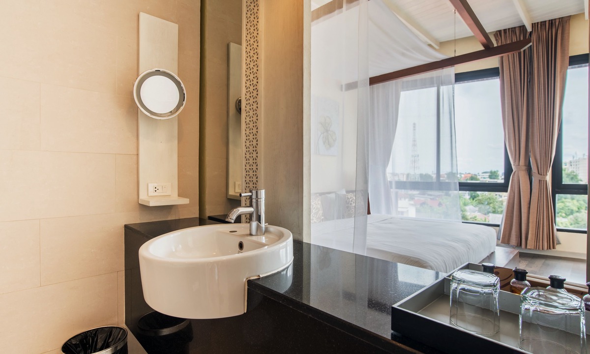 Thapae Hotel | De Chai Colonial Hotel & Spa