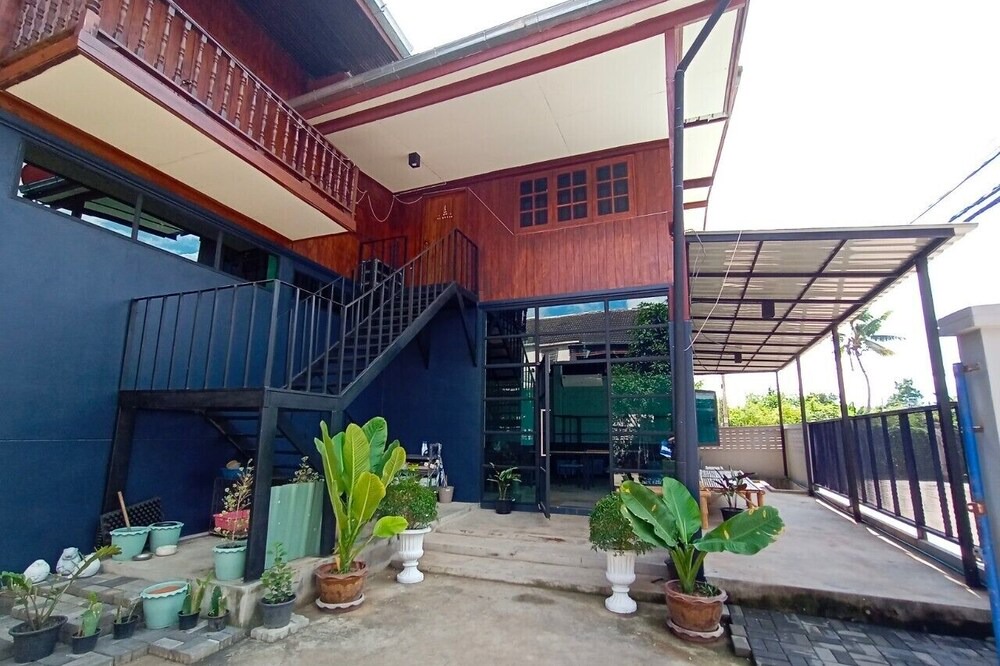 Nai Wiang House | Just More Boutique Homestay Phrae