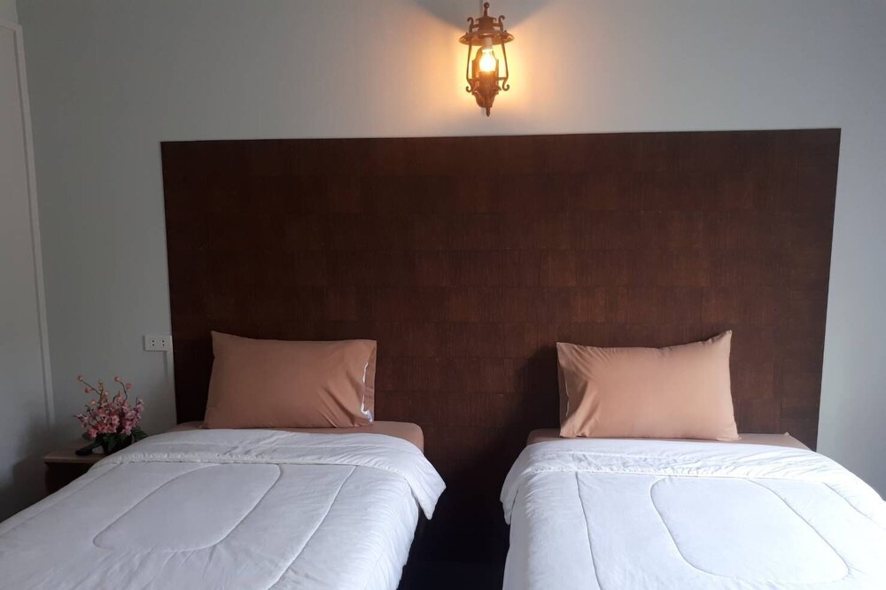 Tambon Nam Chun Hotel | Tree O Resort