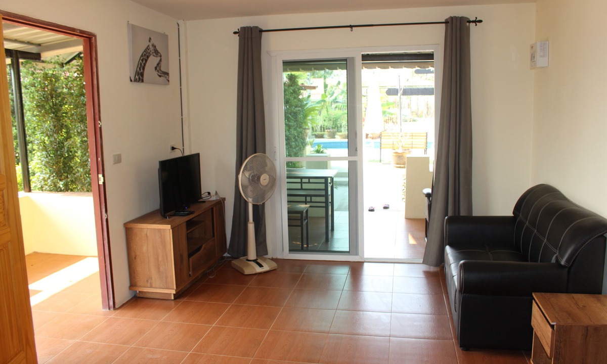 Phen House | 1 Bedroom Pool Villa Tropical Fruit Garden Fast Wi-fi Smart Tv Home Cooking