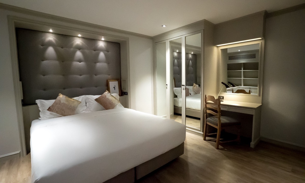 Ekkamai Apartment | Glamorous Peaceful Apt 2br 2ba Centre Wparkin 7 Mins to Bts Free Wifi