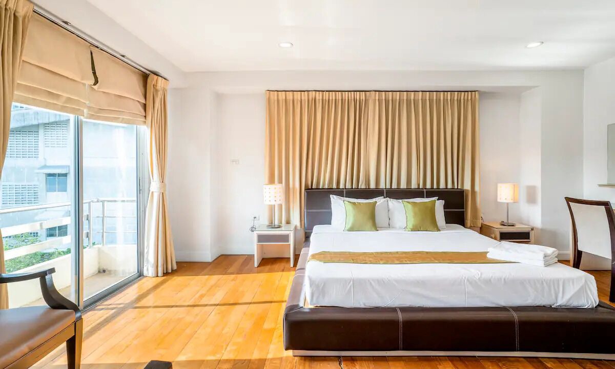 Chong Nonsi Hotel | Nara Suite Residence Bangkok