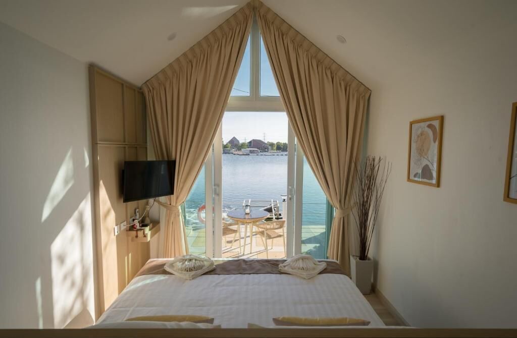 Sai Noi Hotel | Saksiam Lakeside Resort