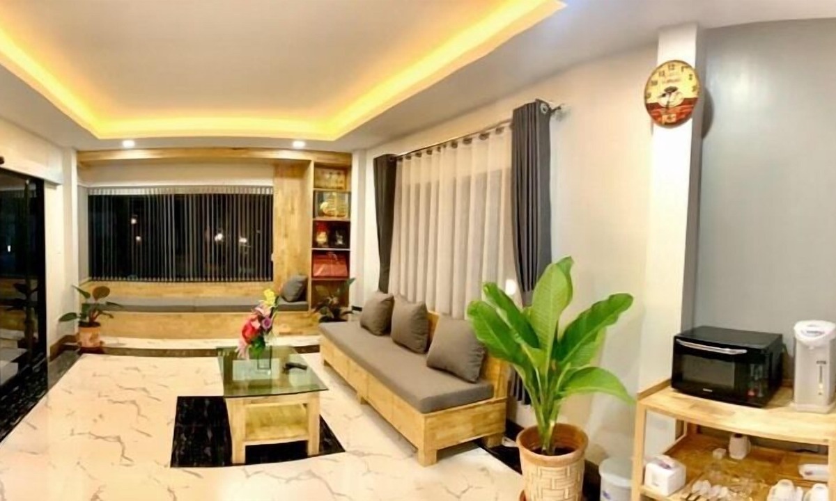 Warin Chamrap Hotel | Add Ubon Hotel
