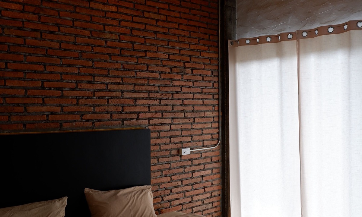 Phunphin Hotel | Black Elephant Boutique