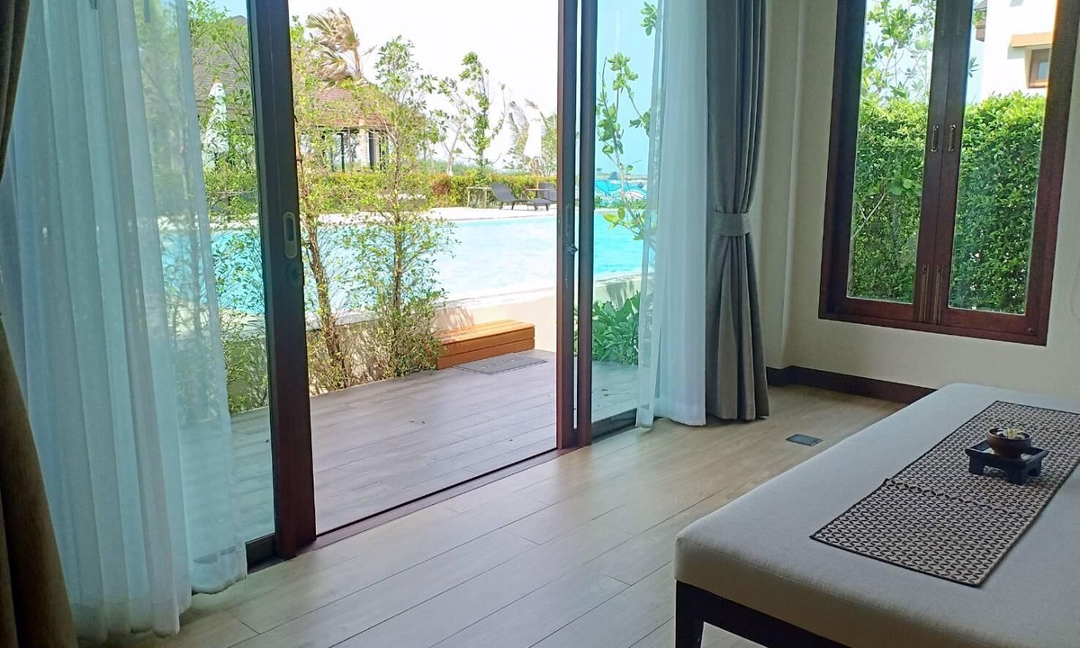 Cha-am Hotel | Triple Tree Beach Resort