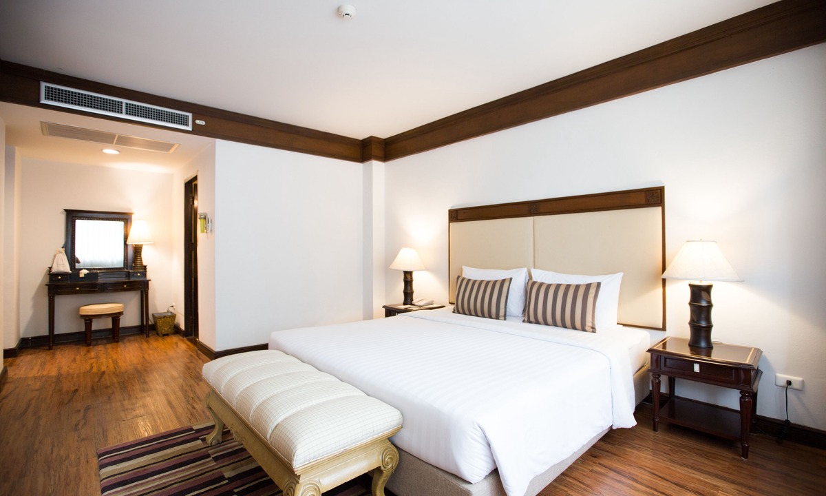 Nong Pa Khrang Hotel | Eurasia Chiang Mai Hotel
