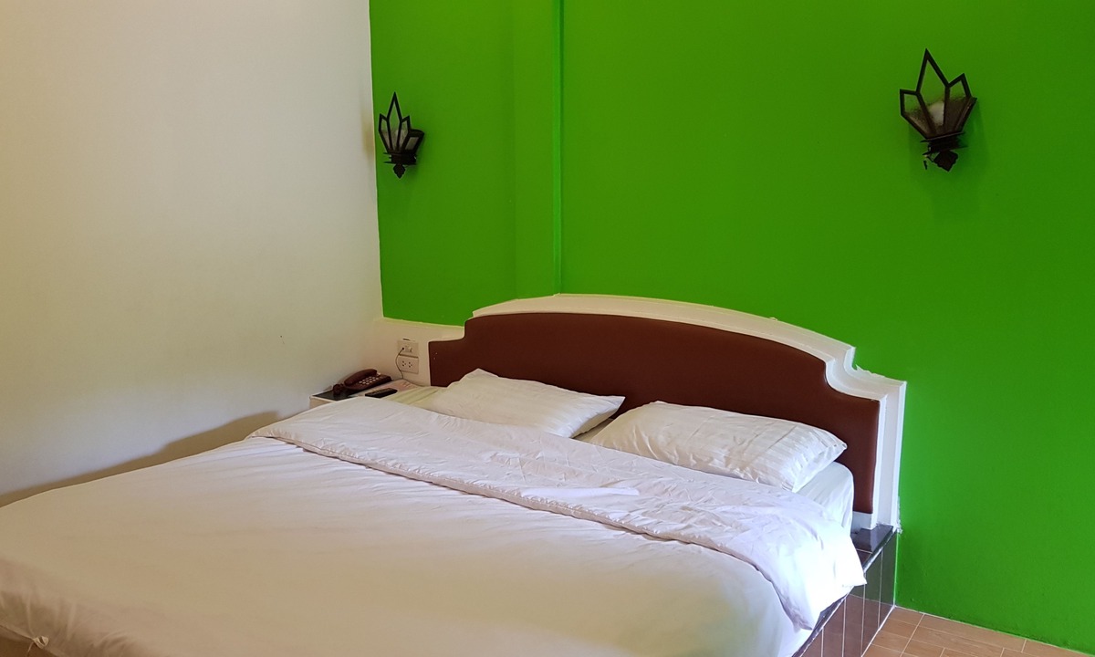 Phen Hotel | Rainbow Resort