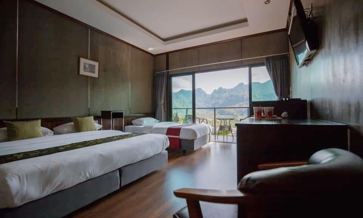 Tham Nam Phut Hotel | Blue Mountain Phangnga Resort