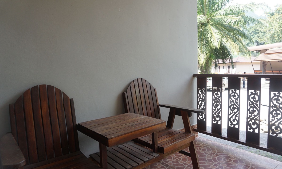 Yan Yao Hotel | Thumneab Guesthouse