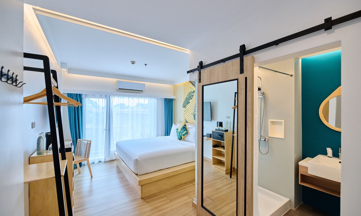 Chaweng City Center Hostel | Lub d Koh Samui Chaweng Beach - Beachfront Vibrant Social Vibe