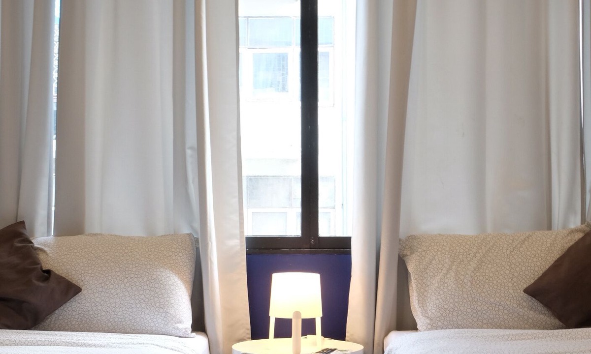 Sukhumvit Hotel | Sleep With Me Bangkok - BTS Phra Khanong