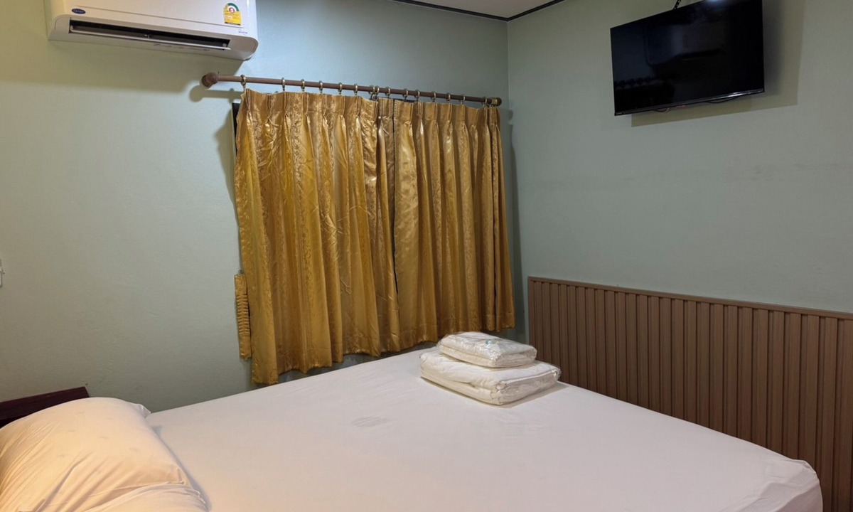 Lan Saka Cabin | Baan Kao Kod