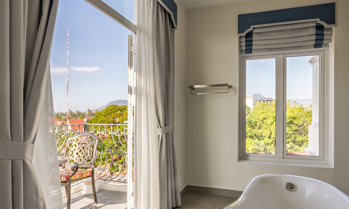 Kampot Hotel | Chateau Kampot