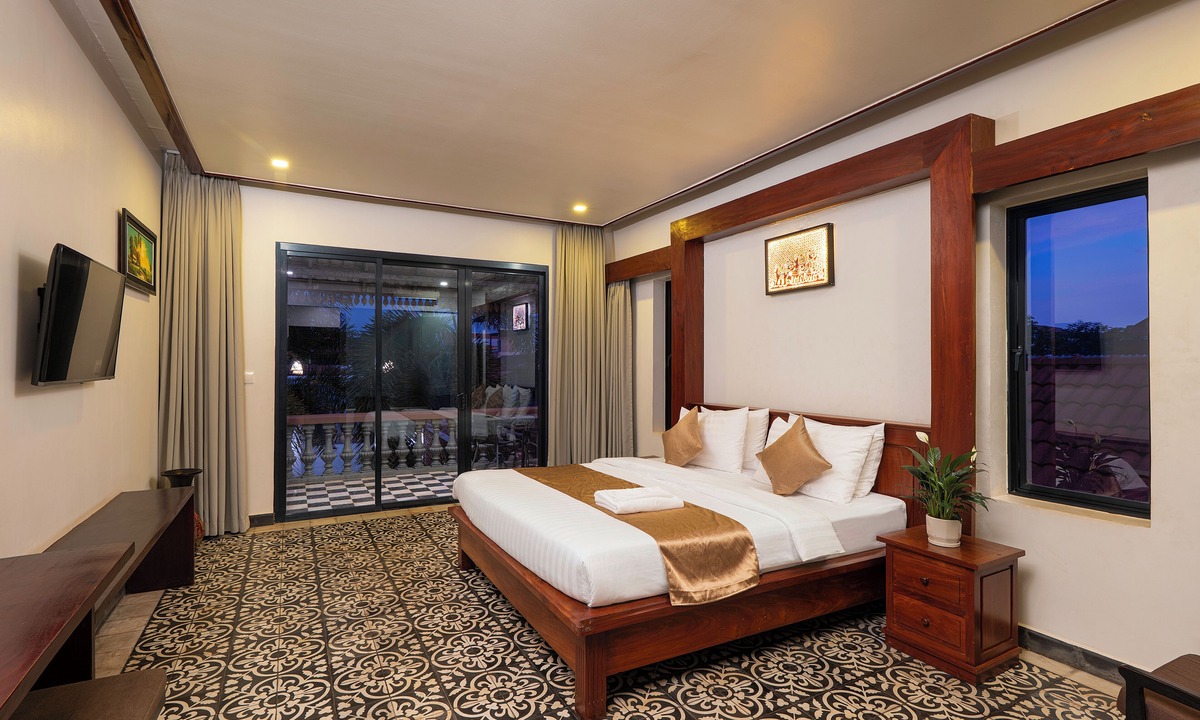 Siem Reap Villa | 6 Rooms Oudom Sokhomal Private Wellness Villa & Retreat