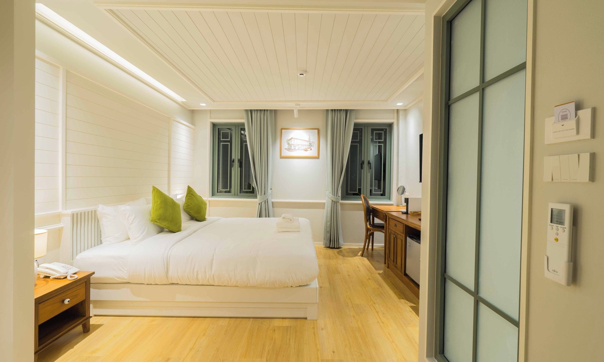Bangkok Yai Hotel | TUAN Hotel Bangkok near Wat Arun
