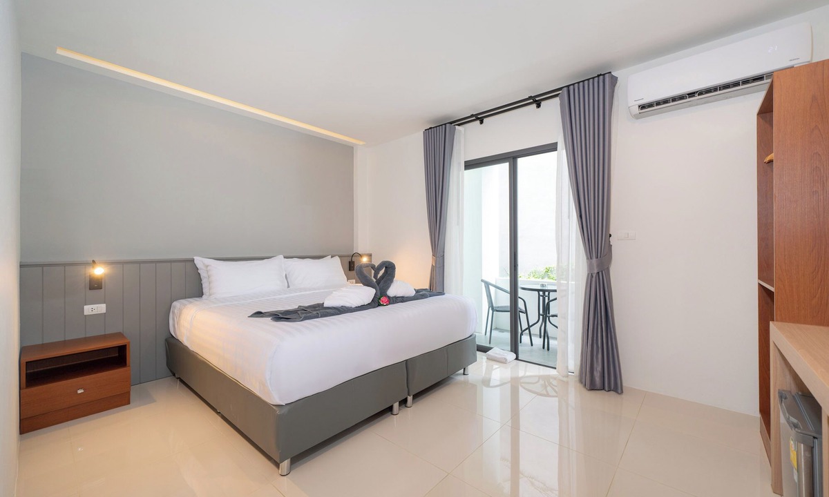 Kata Hotel | Thawalai Inn, Kata Beach