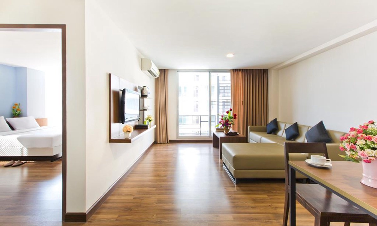 Bang Sao Thong Hotel | NY City Resort and Spa