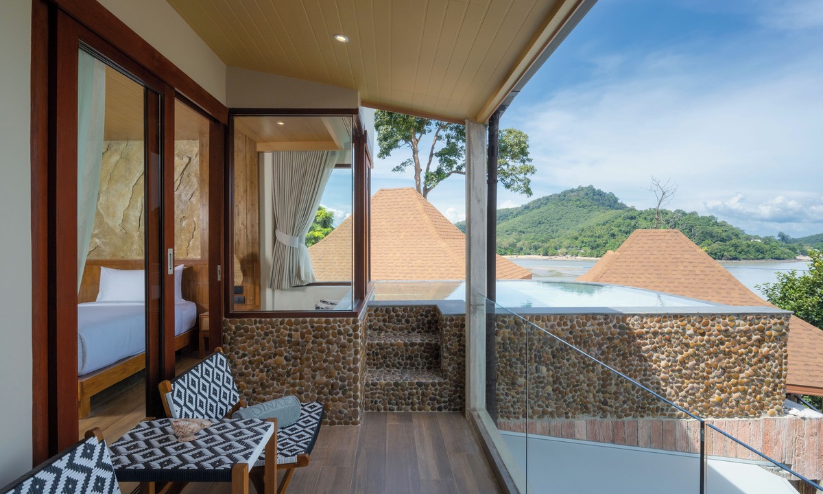 Siray Hotel | Sinae Phuket Luxury Hotel