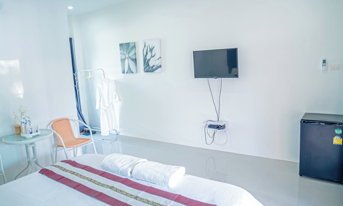 Chom Thong Resort | Farinda Resort & Pool Villa