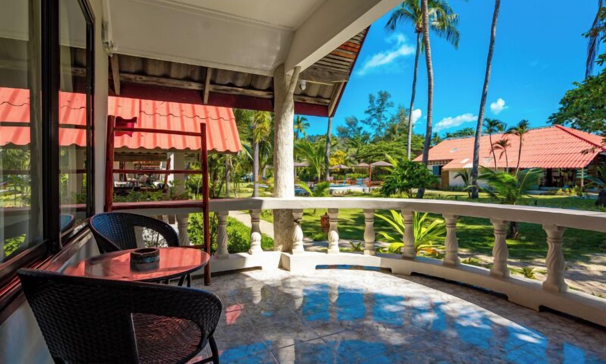 Ko Lanta Resort | Lanta Beachfront Resort