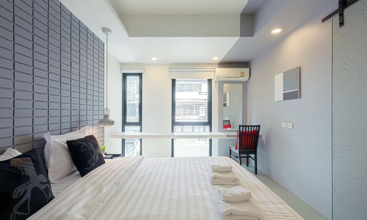 Embassy District Hotel | Quite Grove Hotel