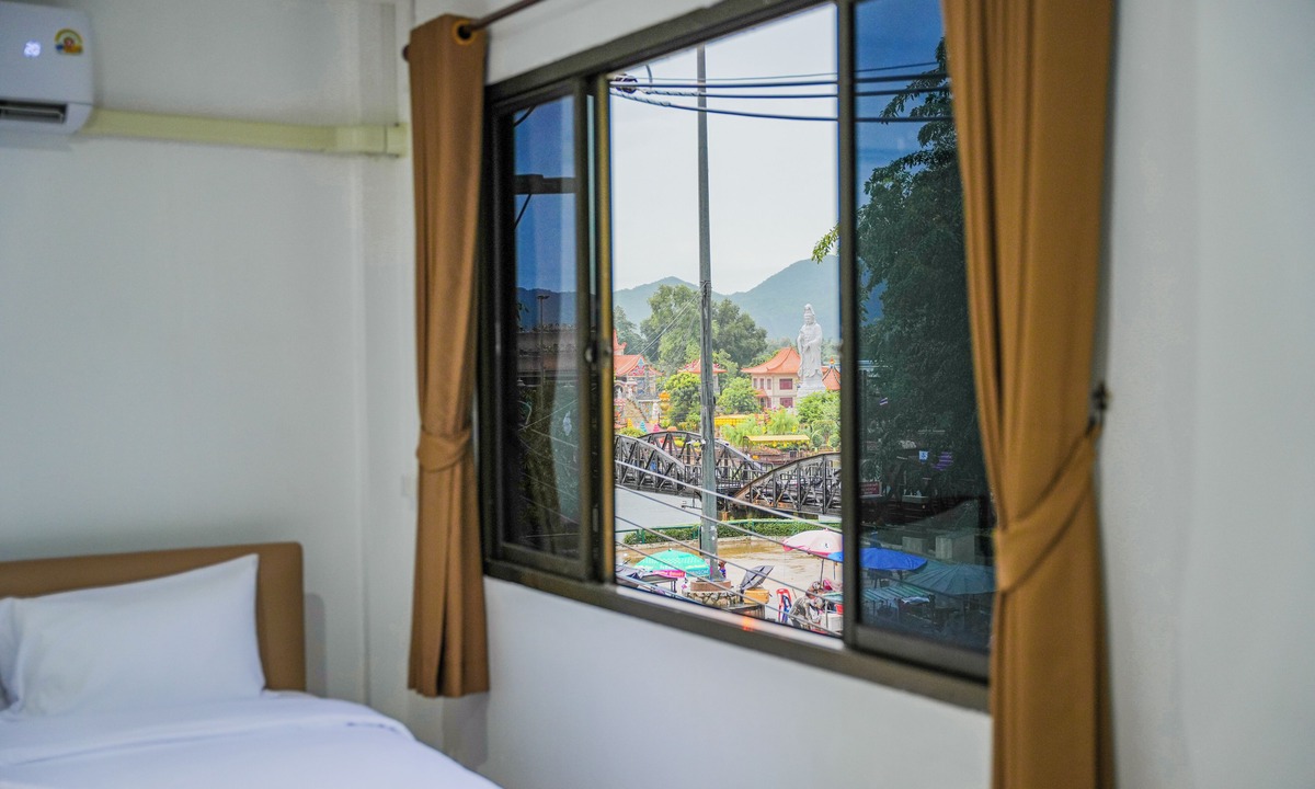 Ban Tai Hostel | Scenario Cafe and Hostel