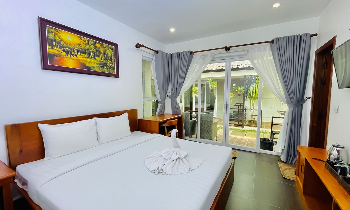 Mittakpheap Hotel | Sea Breeze Resort