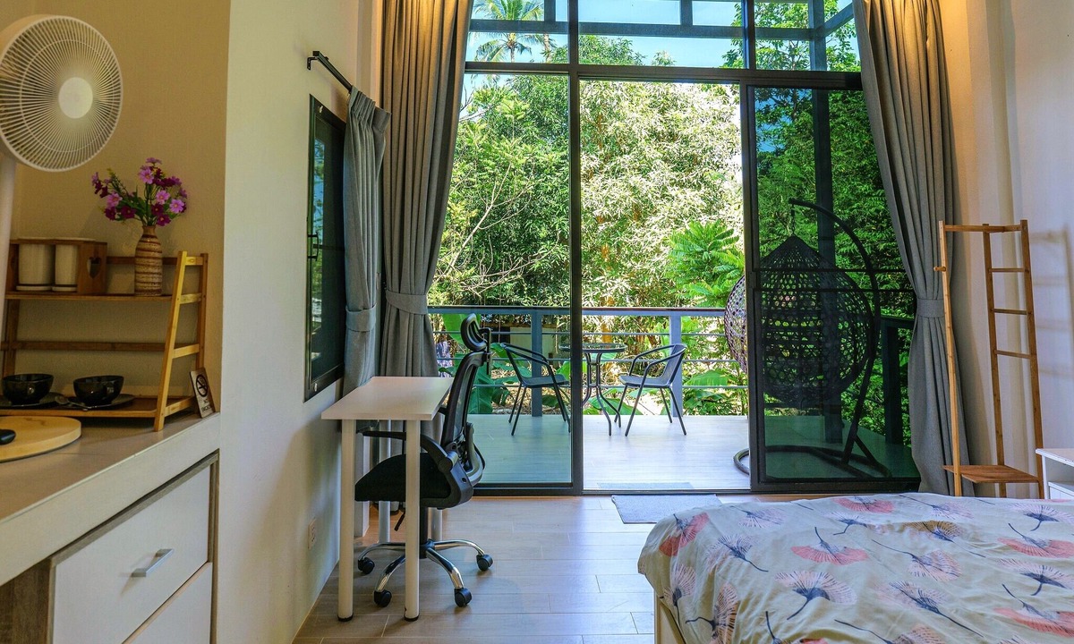 Bai Lan Hotel | Modern Bungalows