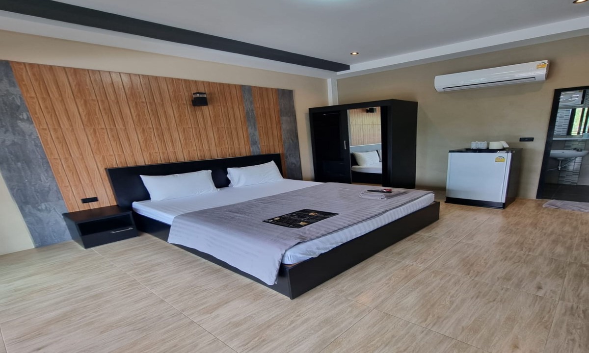 Ang Thong Hotel | Ratchapruek DC Resort Angthong