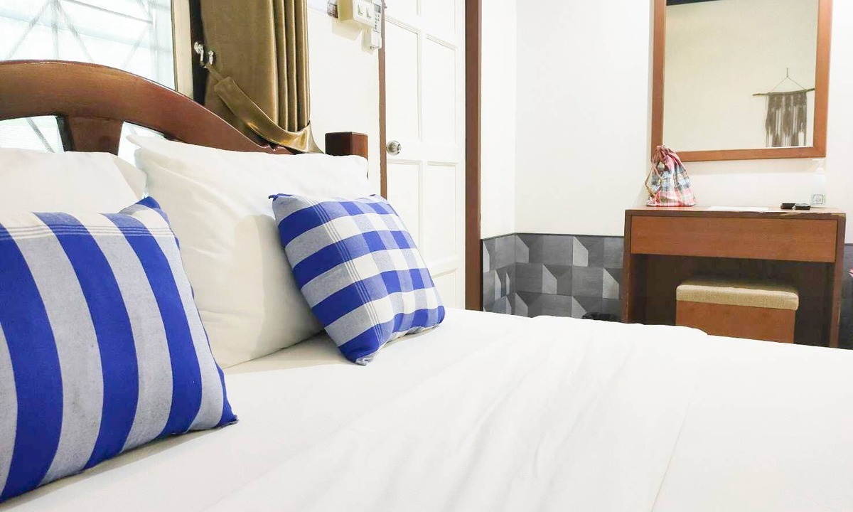 Rayong Hotel | Samet Bellhouse